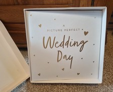 New Boxed Two Hearts - A Picture Perfect Wedding Day Photo Album