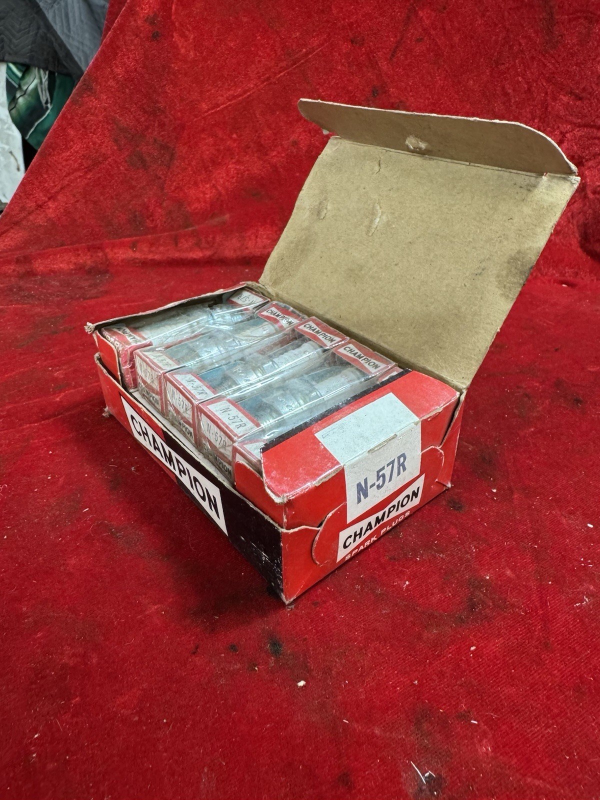 NOS box 10 vintage champion N-57R spark plugs Original Package NEW NORS HOT ROD