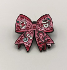 Nurses bow pin badge