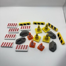 Wooden Train Track Roadworks Accessories Set Cones Barriers x18