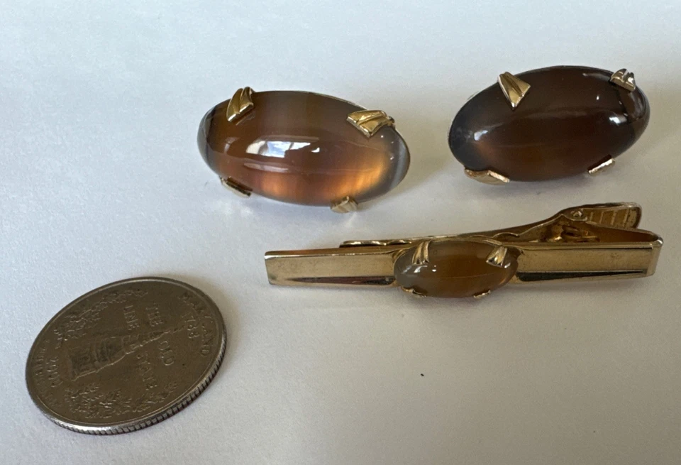 Brown Agate Cufflinks and Tie Bar Gold Tone Polished Statement Modernist Anson - Image 2 of 4