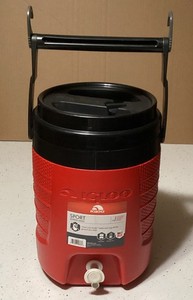 Igloo 2-Gallon Red Heat Sport Beverage Cooler Stackable - Chain Link Hooks