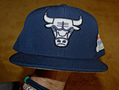 Rare 2016 Mitchell & Ness Bulls Hat Navy Dream Team Blue 1992 Finals Patch NZ573