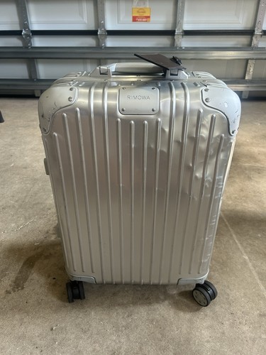 RIMOWA Original Cabin Carry-On Aluminum Suitcase | Silver 21.7"