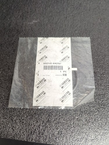 5LP1330000: OIL PUMP ASSY Yamaha   buy the 5LP 13300 00 00 at