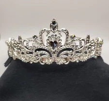 Makone Women's/ Girl's Queen Or Princess Crown / Tiara 01 Silver Used