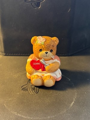 Lucy and Me Bear 1986 Sitting Heart Bear Vintage