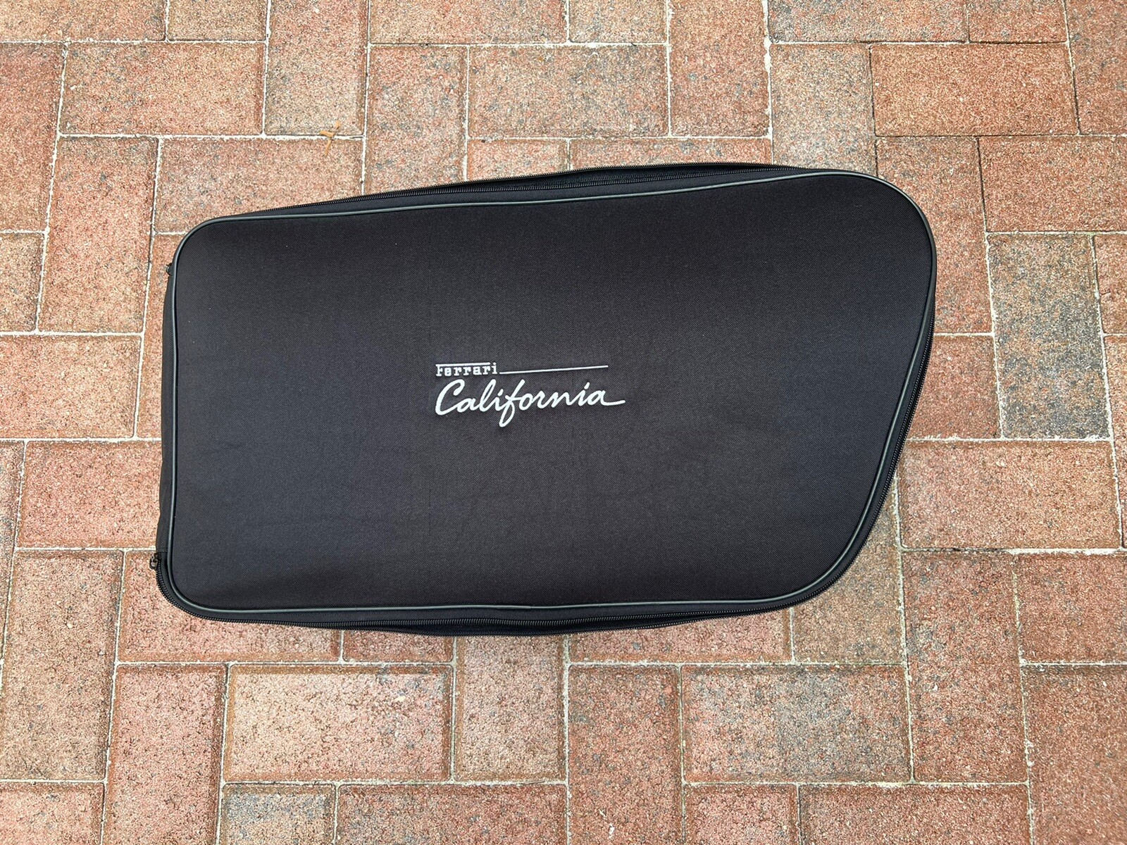 Genuine Ferrari California Wind Deflector Windscreen Kit Yellow 09-16 OEM