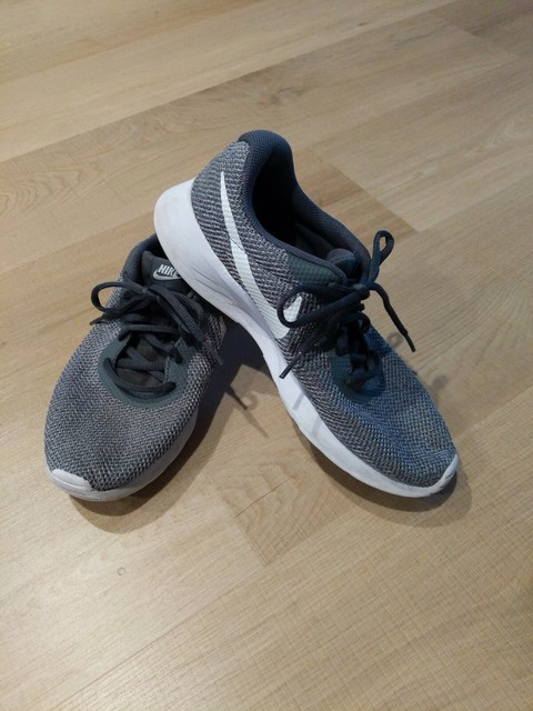 nike tanjun all grey