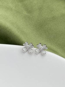 Authentic 14K Gold Plated 925 Sterling Silver White Four Leaf Clover Flower Stud Earrings