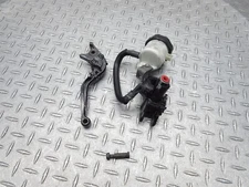 2003 03-05 Yamaha YZFR6 R6 Front Brake Master Cylinder Pump Lever Reservoir Tank