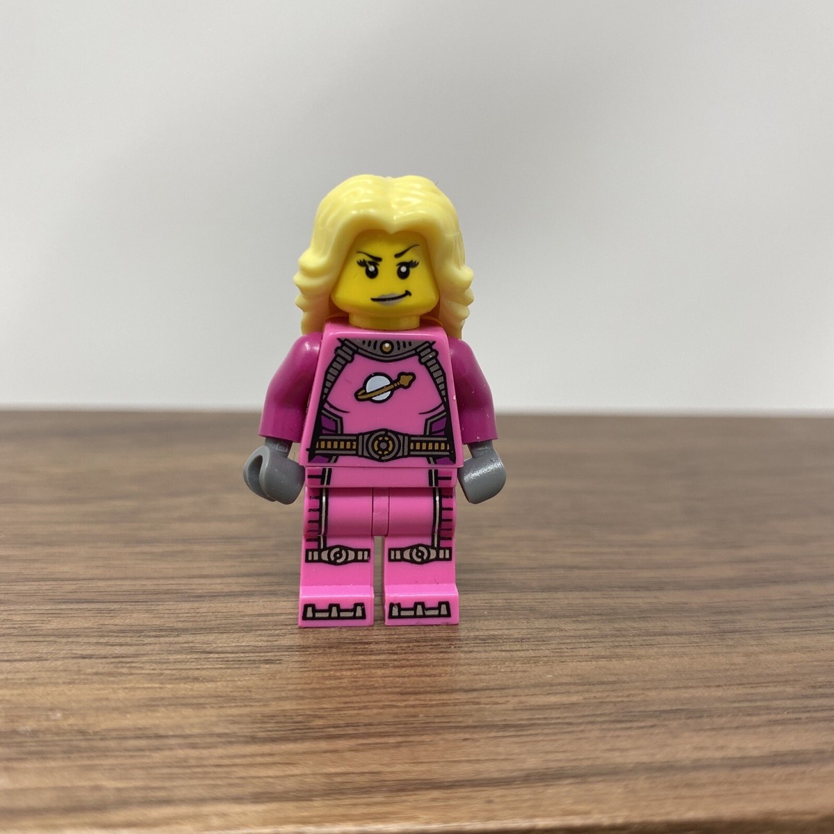 LEGO Intergalactic Girl Minifigure col093 Series (Minifigure