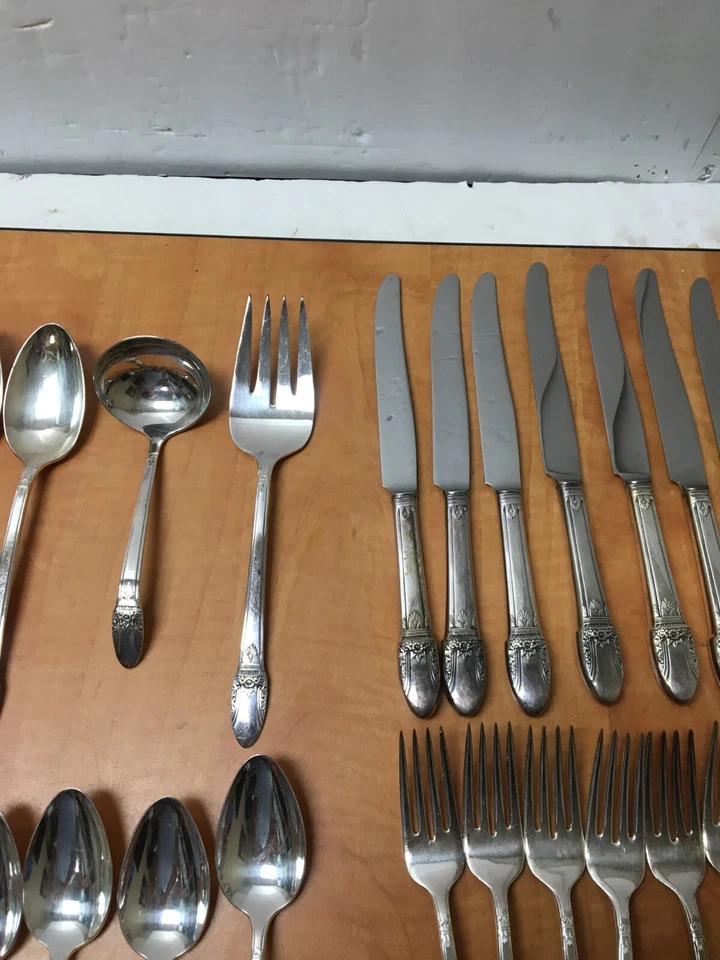 Cubiertos Rogers Bros First Love 1847 82 piezas servicio para 12 cofres originales Rogers Foto 4 de 4