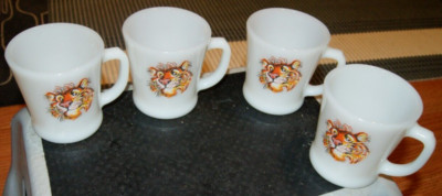 FIRE KING ANCHOR HOCKING ESSO TIGER COFFEE MUGS