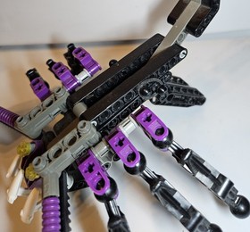 LEGO BIONICLE: Nui-Jaga (8548) 100% Complete.  No Box Or Manuals. 