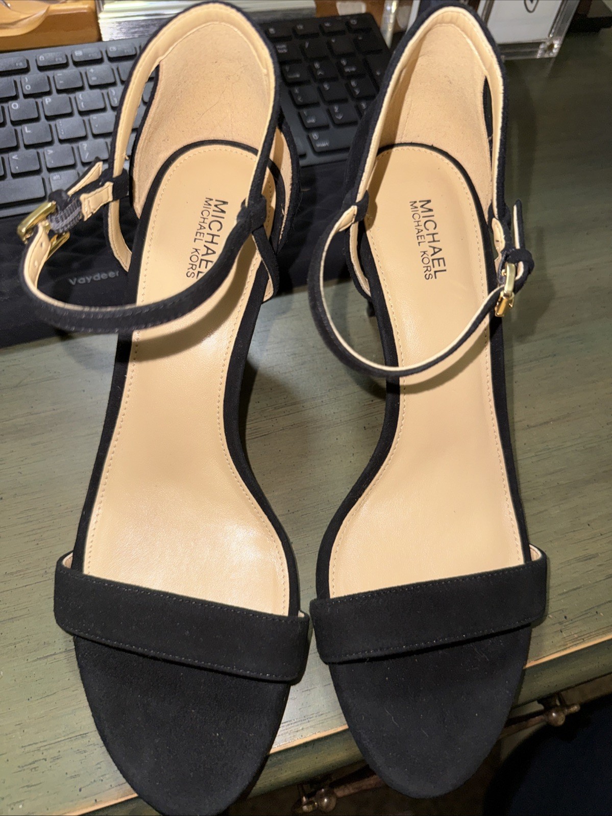 Michael Kors Women’s Suede Shoes Size 9