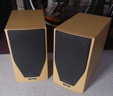 Pair of Mission M71 Bookshelf Speakers