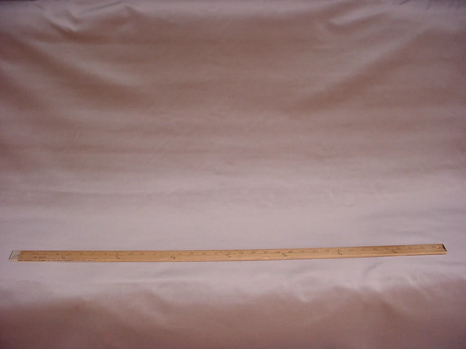 Tecido para estofamento de cortina de veludo 3-1/4Y Lee Jofa 2007193 Romeo sicômoro - Imagem 2 de 4