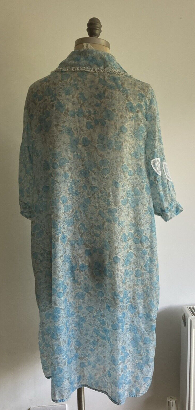 VINTAGE Blue Floral Nylon Overall, Shop/Dinner Lady, Cleaner, Chores, Housework 6