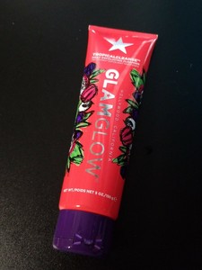 tropicalcleanse daily exfoliating cleanser