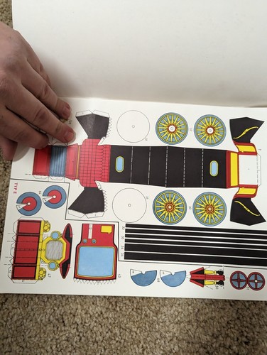 Vintage Soviet Russia? Plasticke Automobile Model Studio Paper Pieces NOS RARE - Picture 3 of 6