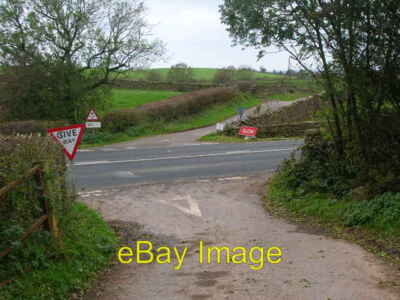 Foto 6x4 Straßenkreuzung bei Whinney Mire Farm Cold Cotes \/SD7171 A65 hat c2006
