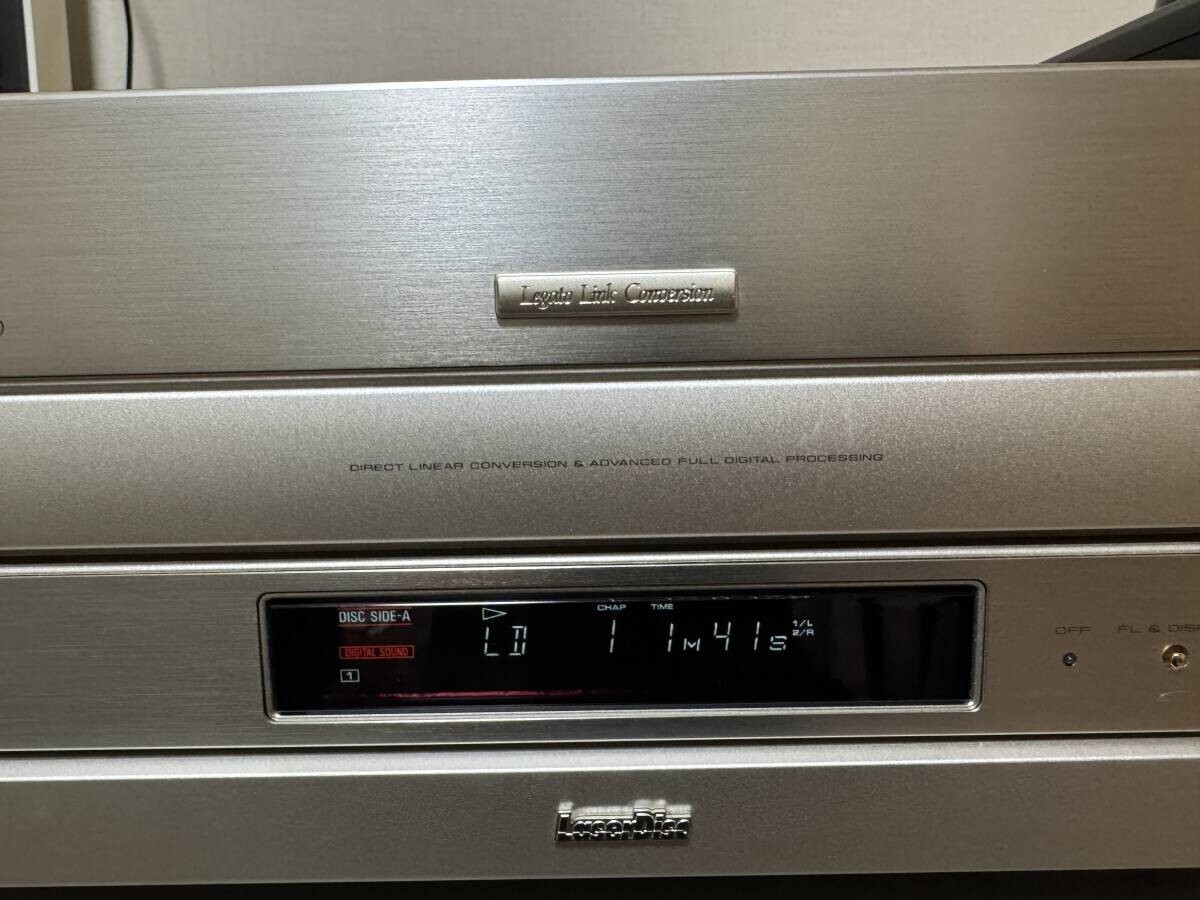 Pioneer CLD-959 LD/CD Laserdisc Player Maintained Working Pioneer CLD-959 LD/CD Laserdisc Player Maintained Working
