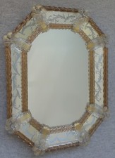 Venezianischer Wand- oder Stand- Spiegel Murano Glas mit Blüten und Gold