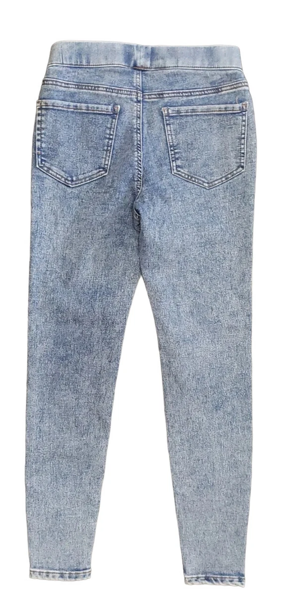 No boundaries pull top on denim jeggings