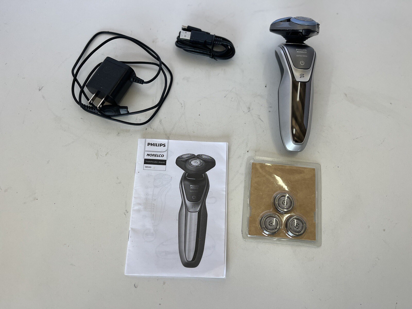 Philips Norelco Series S6540 Electric Tripleheader Shaver  Cordless Rechargeable