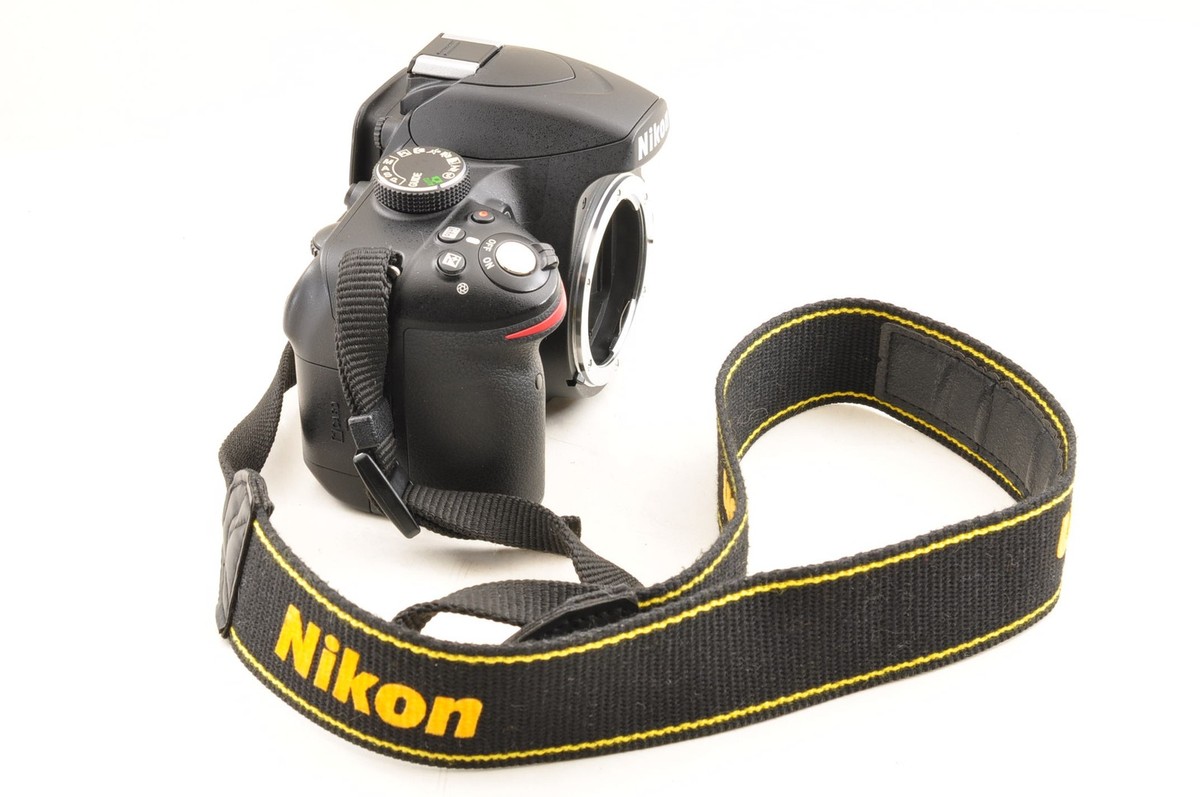 デジタルカメラ Nikon D3200 AF-S DX NIKKOR 35mm f/1.8G Nikon D3200 DSLR Camera /AF-S DX 35mm F1.8 G Lens Near Mint