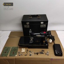 SINGER 221K FEATHERWEIGHT SEWING آلة 1950 قديم للمقتنيات مع غطاء & PEDAL PSU