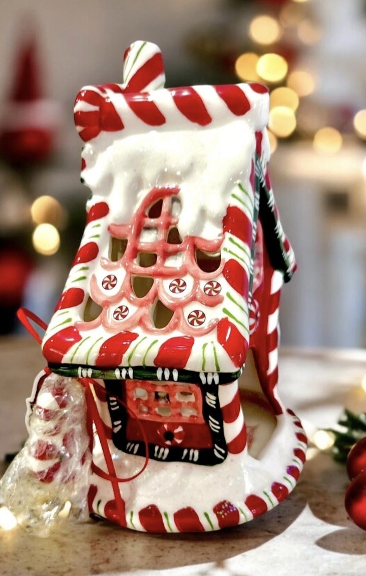 Blue Sky Clayworks X-Mas "THE CANDY CANE SHOPPE" 8.5” Tea Light Candle House NEW