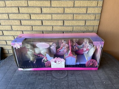 Barbie 12 Dancing Princesses Expandable Carriage Mattel 2006