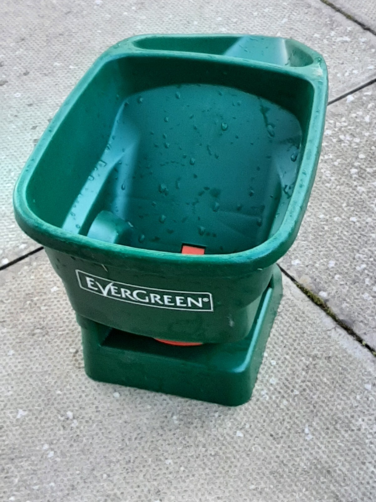 Evergreen Handheld lawn seed / fertiliser spreader eBay