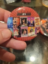 2021 Topps WWE Slam  nycc button 