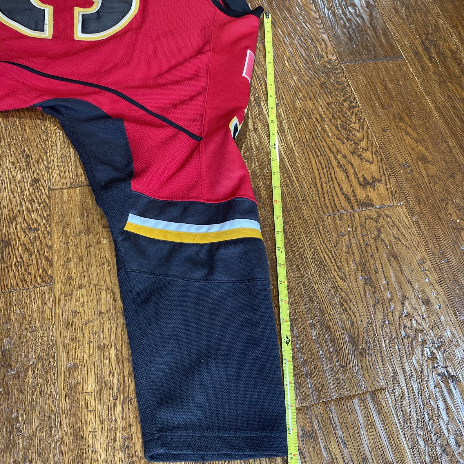 Dion Phaneuf Calgary Flames CCM Jersey Size 50 NHL Fight Strap eBay