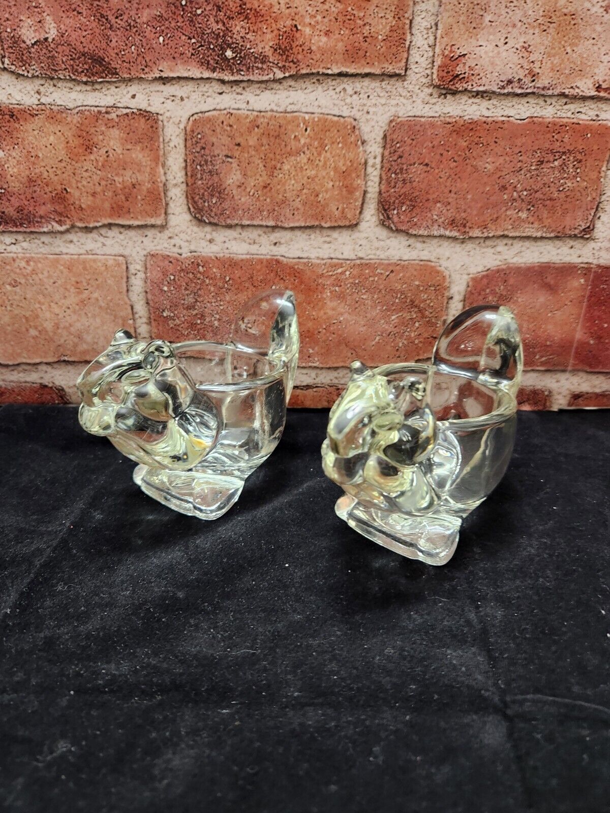 1970 VINTAGE AVON CLEAR GLASS SQUIRREL HEAVY VOTIVE / TEALIGHT CANDLE HOLDER 