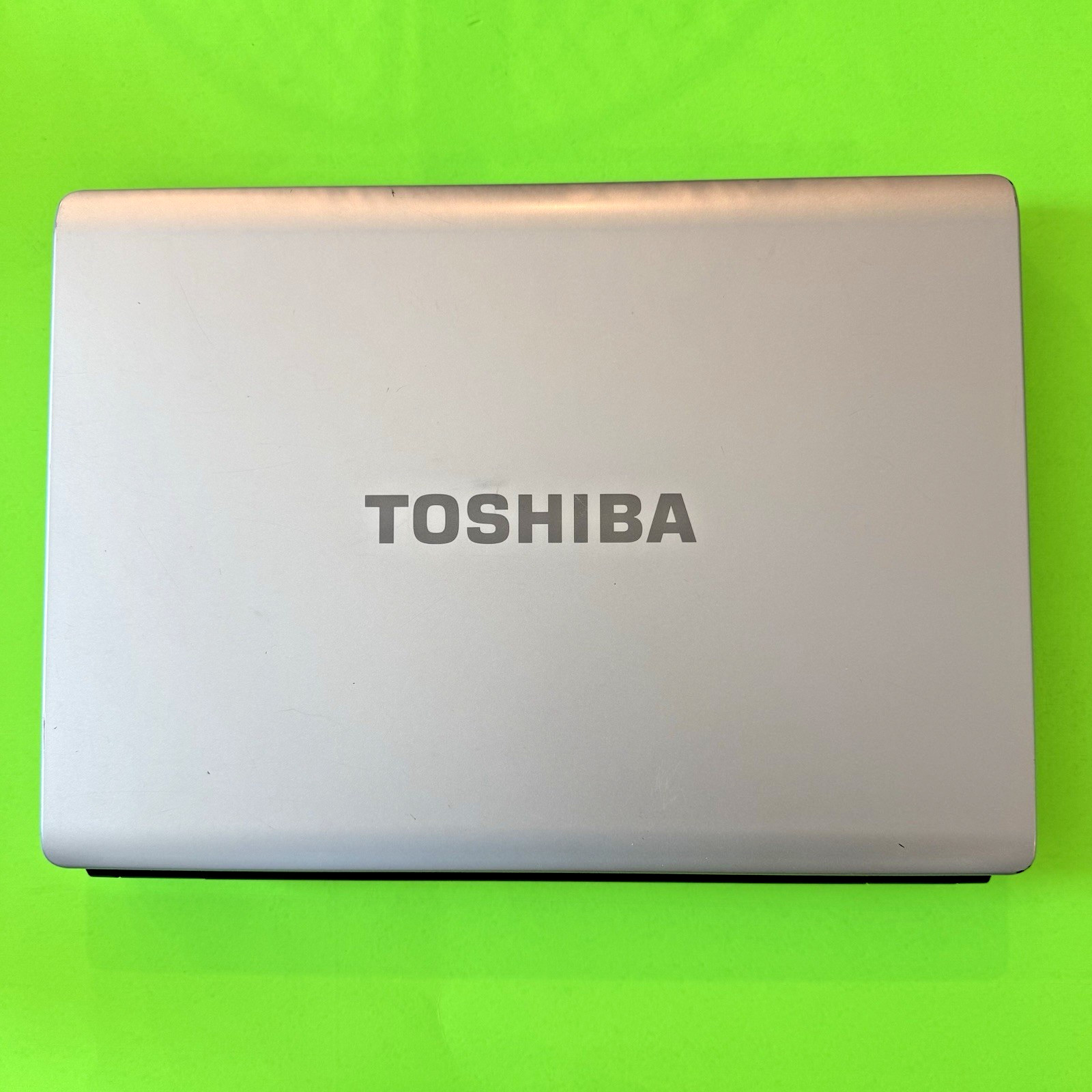 Toshiba Satellite L355-S7915 17&Prime; Laptop &ndash; Wiped HDD &ndash; 