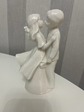 Enesco Lasting Memories "Sweet Surprise" Kim Lawrence Figurine 103646 (2002)