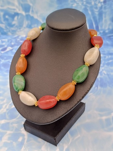 Vintage Striking Colourful Hong Kong Green, Orange & Cream Beaded Necklace - Picture 3 of 15