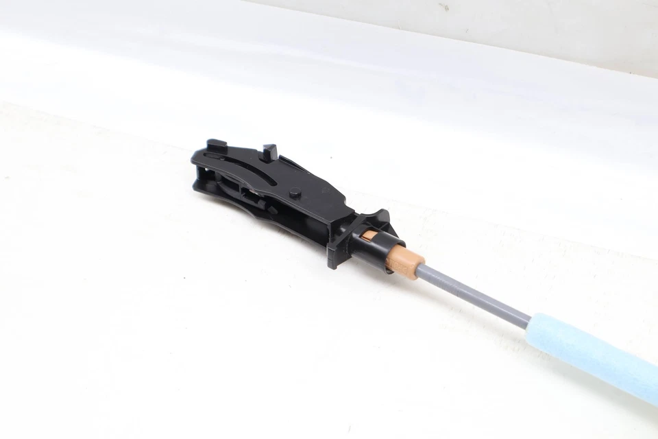 BMW M235I XDRIVE GRAN COUPE 2,0 л — спуск внутренней дверной ручки / кабель Bowden - Изображение 3 из 4