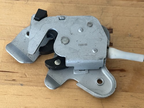 Ford Lower Door Latch F2UZ15264A32A - Picture 3 of 3