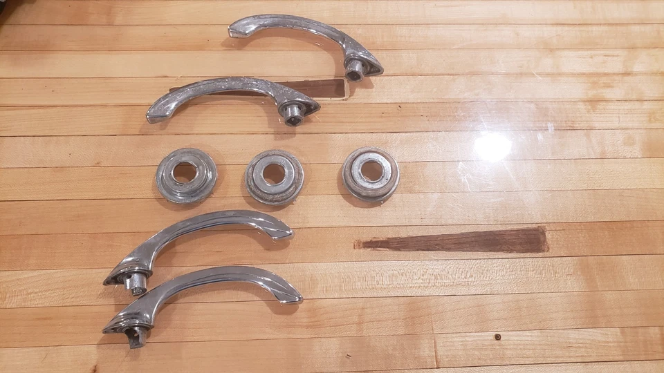 1948 1949 Dodge porta interior ALÇA ESCUDOS MOPAR Dodge Chrysler acabamento - Imagem 2 de 4