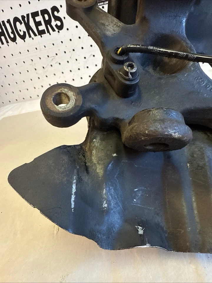 2000 BMW 330ci 325ci 325i 330i E46 RWD Front Left Knuckle Hub King Pin 1096429 - Image 4 of 4