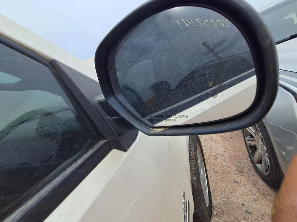 Used Right Door Mirror fits: 2009 Chevrolet Suburban 1500 Power w/turn signal w/ - Изображение 4 из 4