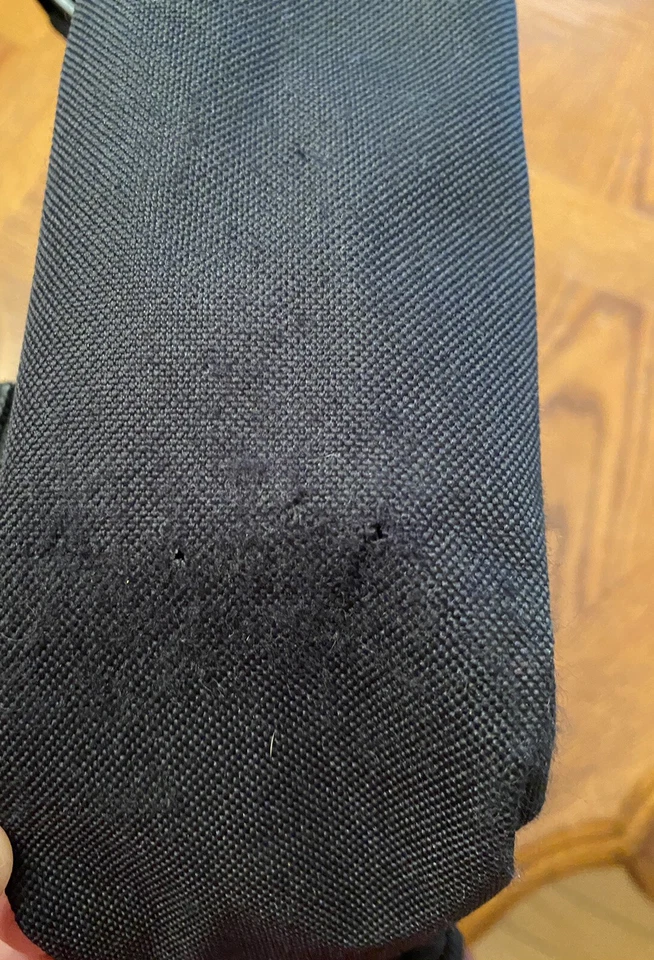 Bolso mensajero de camuflaje para niños con “Jack” bordado en la parte delantera. Foto 4 de 4