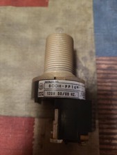 Allen-Bradley 800H-PP16 120V 50/60hz Ser A Indicator Pilot Light