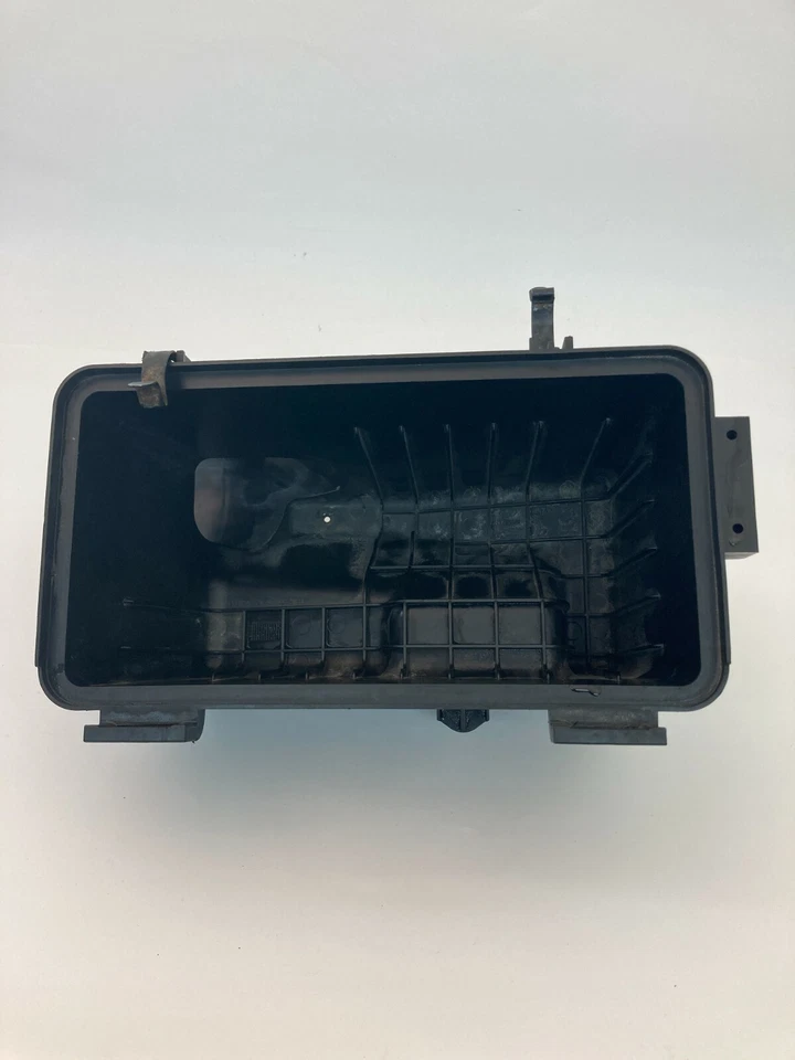 2007 2008 Hyundai Entourage 3.8L Air Intake Cleaner Box Lower Cover 28112-4D000 Foto 2 de 4