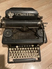 Vintage “L.C. Smith & Bros.” Black Desktop Typewriter – Early 1900s Antique thumbnail